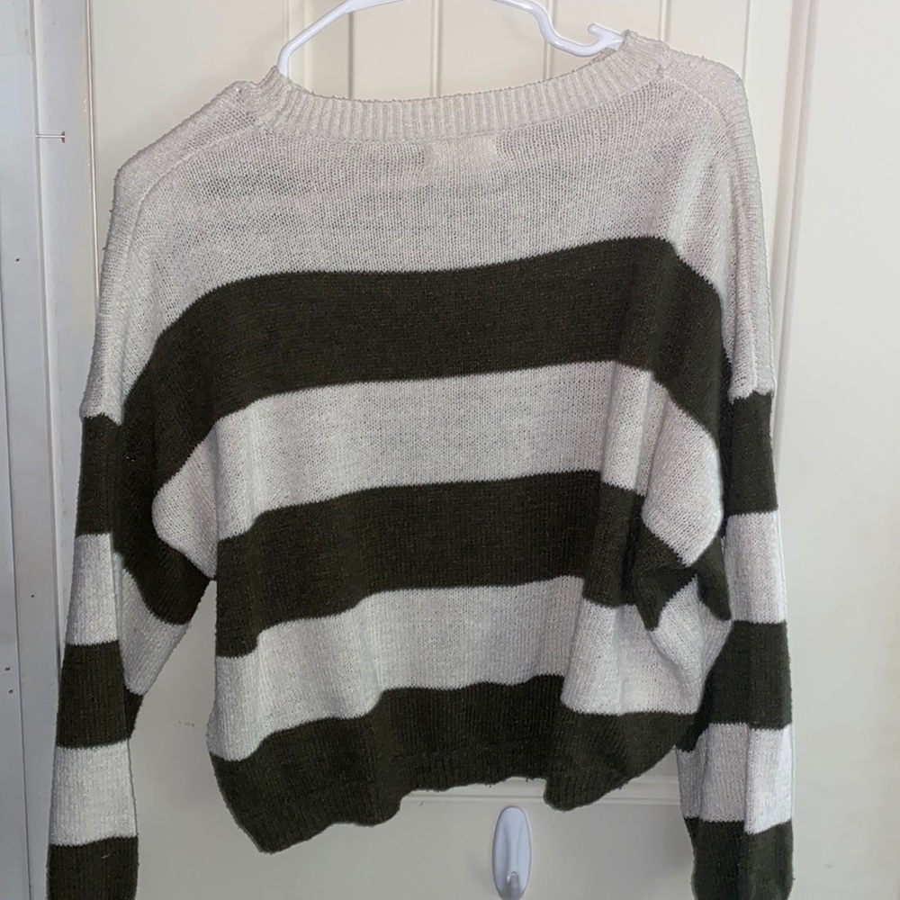 Striped Cropped Sweater - Picture 2 of 3
